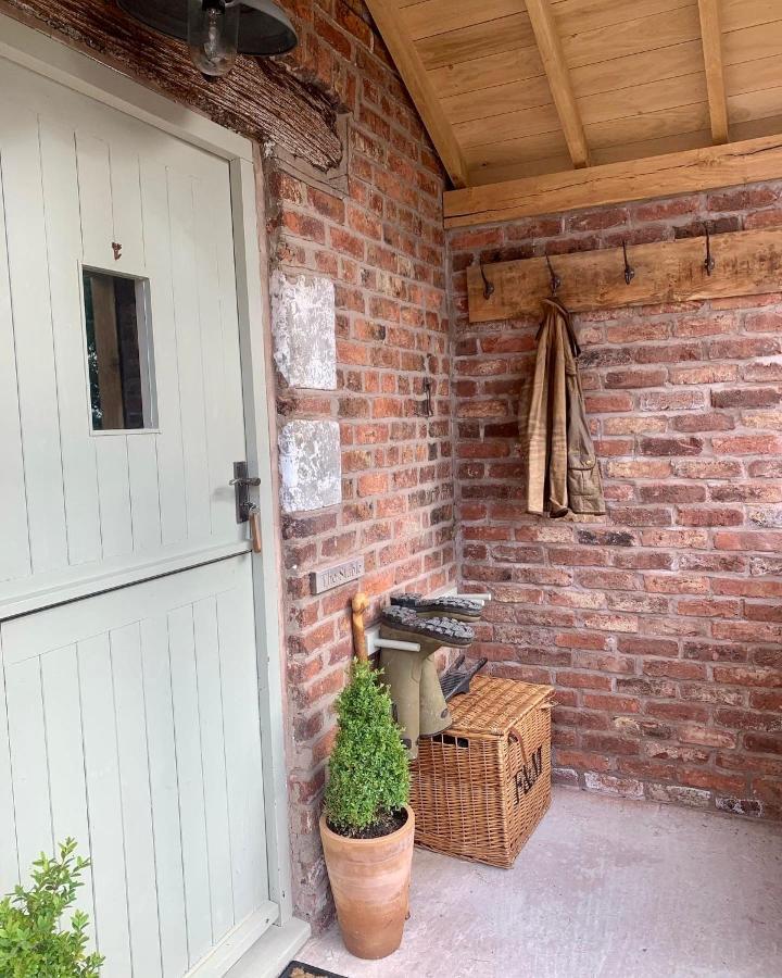 The Stable, Yew Tree Farm Holidays, Tattenhall, Chester Exterior photo